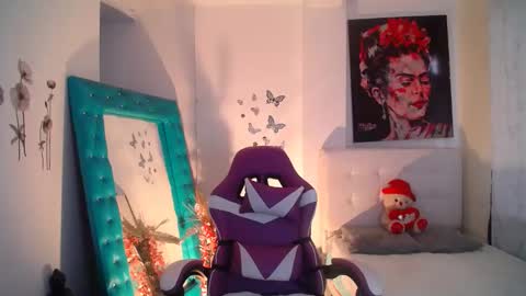 Esmeralda online show from 09/22/25, 08:11