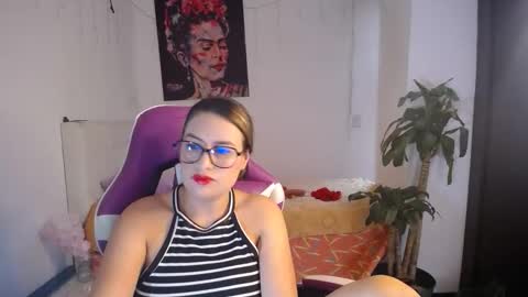 Esmeralda online show from 01/05/26, 08:01