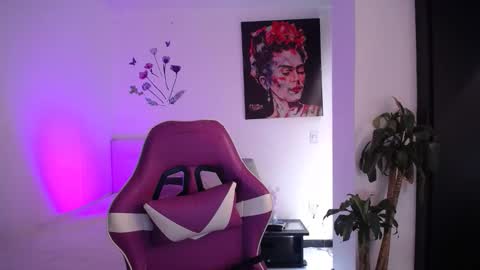 Esmeralda online show from 03/15/26, 06:58