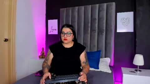 Esmeralda  online show from 06/22/26, 11:40