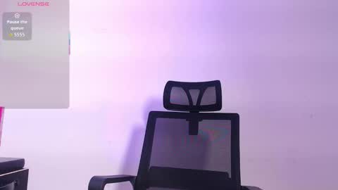 Snapshot of esmeralda_bk chatting on 02/10/26, 09:19 esmeralda_bk online show from 02/10/26, 09:19