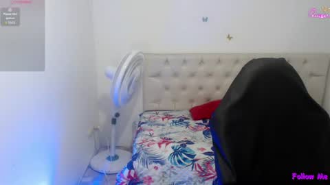 Snapshot of esmeralda_collins__ chatting on 06/22/26, 07:00 ESMERALDA online show from 06/22/26, 07:00