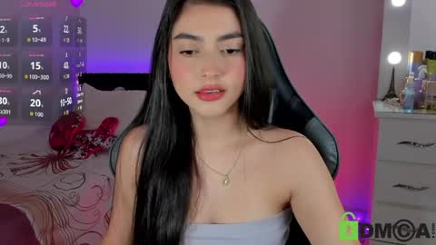 Snapshot of esmeralda_le chatting on 06/07/26, 03:05 Esmeralda online show from 06/07/26, 03:05