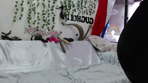 Esmeralda  MY online show from 02/09/26, 08:35