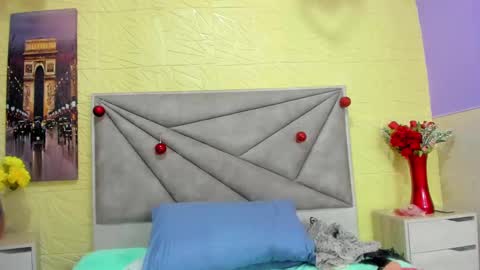 Esmeralda .INDEPENDENT MODEL online Monday to Saturday 3 pm Chicago online show from 03/06/25, 03:02