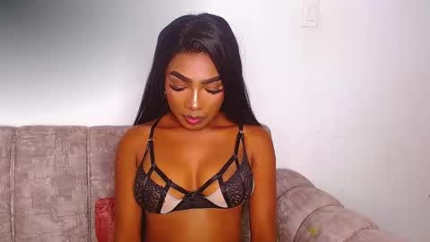 Snapshot of esmeralda_parck chatting on 06/03/26, 12:24 Esmeralda parck online show from 06/03/26, 12:24