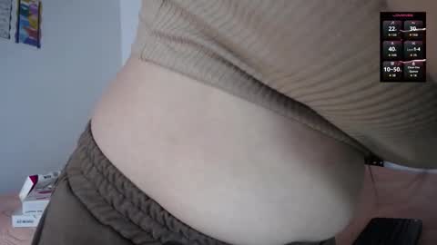 Snapshot of esmeralda_pym chatting on 02/24/26, 11:52 Esmeralda online show from 02/24/26, 11:52