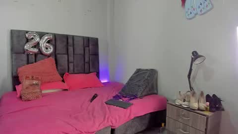 Perla online show from 03/26/26, 08:14