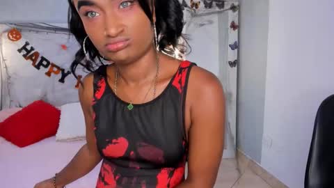 esmeraldanyx online show from 10/27/25, 08:57