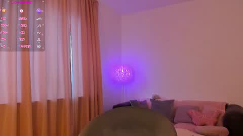 Snapshot of esmimilf chatting on 07/09/26, 06:23 Esmi online show from 07/09/26, 06:23