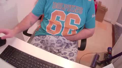 Snapshot of essex_wild chatting on 12/05/24, 10:01 Morph online show from 12/05/24, 10:01