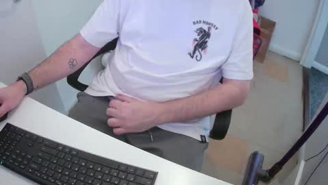 Snapshot of essex_wild chatting on 12/19/24, 11:39 Morph online show from 12/19/24, 11:39