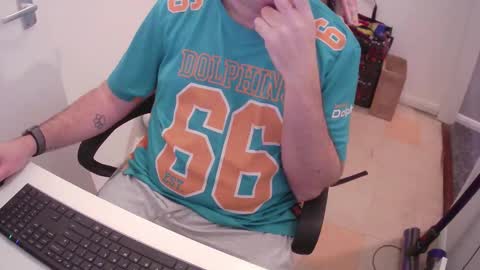 Snapshot of essex_wild chatting on 01/01/25, 09:20 Morph online show from 01/01/25, 09:20