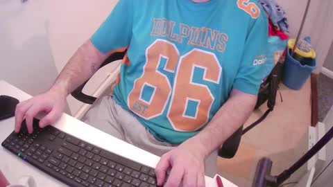 Snapshot of essex_wild chatting on 03/02/25, 08:40 Morph online show from 03/02/25, 08:40