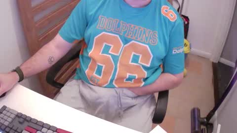 Snapshot of essex_wild chatting on 10/04/25, 08:40 Morph online show from 10/04/25, 08:40