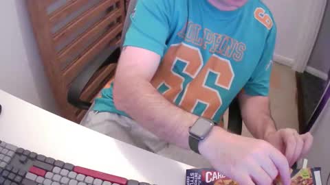 Snapshot of essex_wild chatting on 10/05/25, 08:07 Morph online show from 10/05/25, 08:07