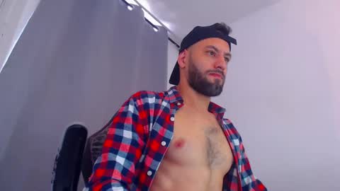 esteban online show from 02/19/25, 07:05