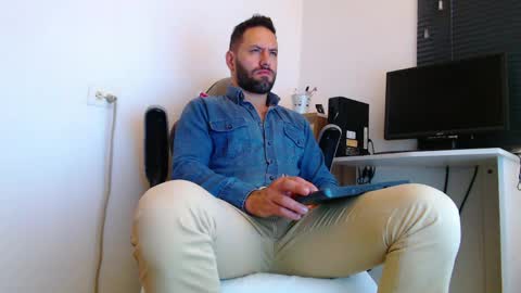 esteban online show from 04/03/26, 04:05