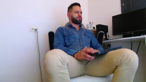 esteban online show from 04/19/26, 06:10