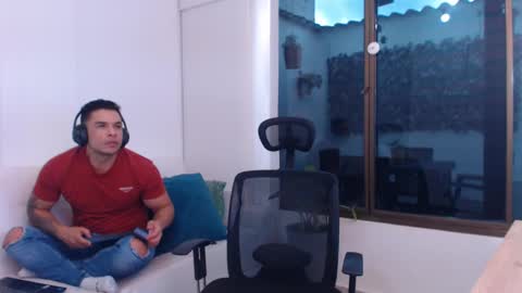 ESTEBAN online show from 03/05/25, 08:32