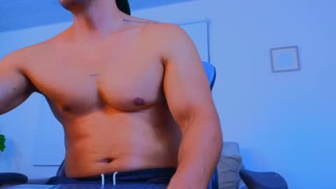 Snapshot of esteban_de_louise chatting on 06/27/26, 02:55 ESTEBAN online show from 06/27/26, 02:55