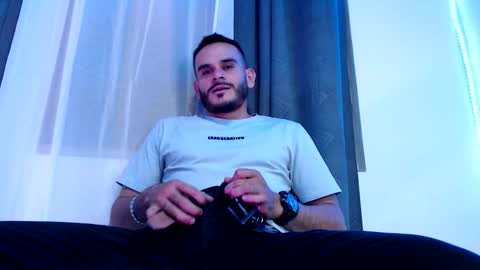 Esteban Fernandez online show from 12/15/24, 07:02