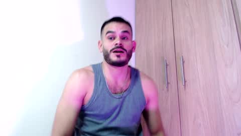 Esteban Fernandez online show from 01/03/25, 04:59