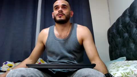 Esteban Fernandez online show from 01/15/25, 05:19