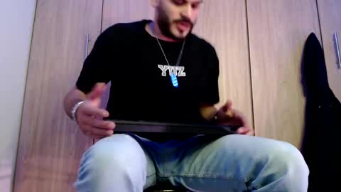 Esteban Fernandez online show from 01/18/25, 03:27