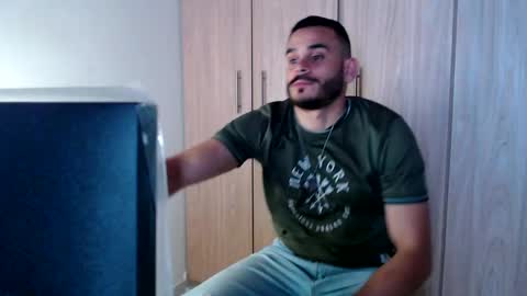 Esteban Fernandez online show from 02/04/25, 02:43