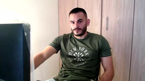 Esteban Fernandez online show from 02/04/25, 07:55