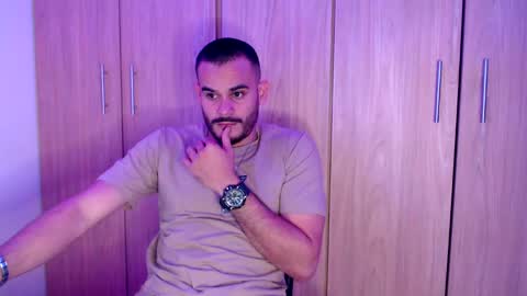 Esteban Fernandez online show from 02/12/25, 05:37