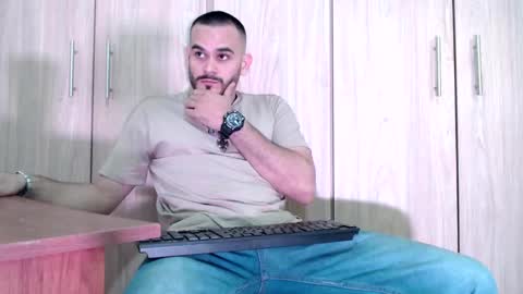 Esteban Fernandez online show from 02/28/25, 12:43