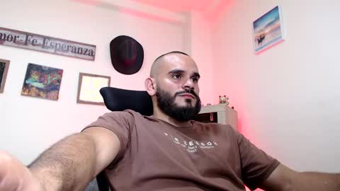 Snapshot of esteban_fer chatting on 05/20/26, 12:28 Esteban Fernandez online show from 05/20/26, 12:28