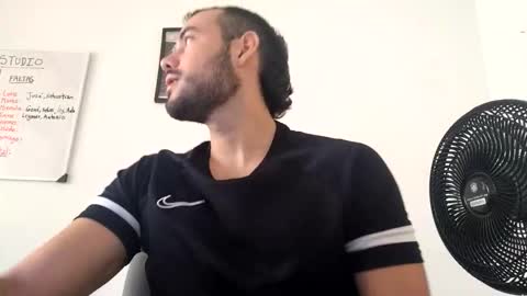 Esteban Reyes  independent model online show from 11/28/25, 04:09