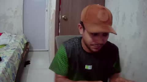 Snapshot of esteban_verg chatting on 03/27/26, 10:20 wailer1996 online show from 03/27/26, 10:20