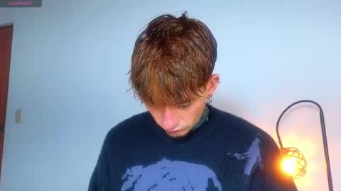 Esteban independent model online show from 11/28/25, 10:18