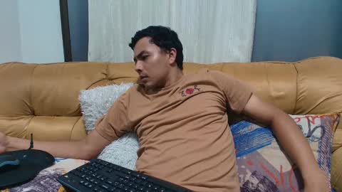 Esteban online show from 10/27/25, 05:33