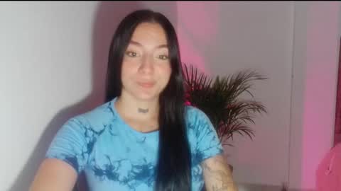 Snapshot of estefa1 chatting on 12/19/25, 06:26 estefa1 online show from 12/19/25, 06:26