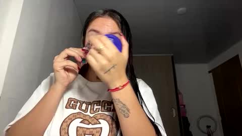 estefa1 online show from 04/15/26, 04:52