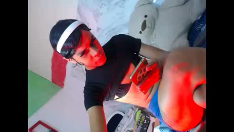 estefani robles online show from 05/01/26, 11:42