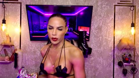 estefania1812 online show from 03/05/26, 12:17