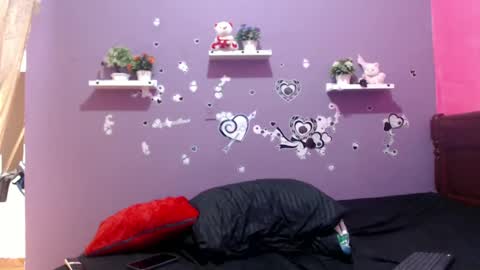 Estefania 5 online show from 01/30/25, 06:00