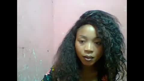 estelah20 online show from 11/24/25, 06:13