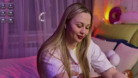 Estella online show from 04/27/26, 05:33