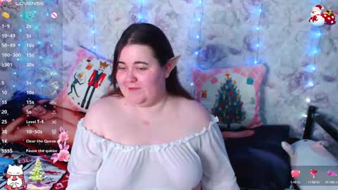 estelle_hicks online show from 12/24/24, 07:55
