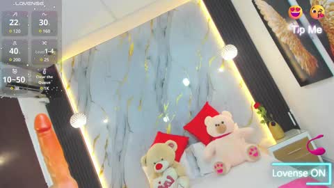 Estephany online show from 02/23/25, 02:04