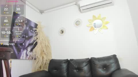 Estephany online show from 12/13/25, 10:59