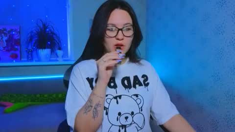 EsterPlayful online show from 11/10/25, 10:47