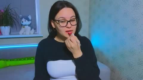 EsterPlayful online show from 12/02/25, 08:08